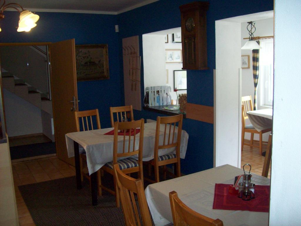 Hotel U Lip Trojanovice Frenštát pod Radhoštěm エクステリア 写真
