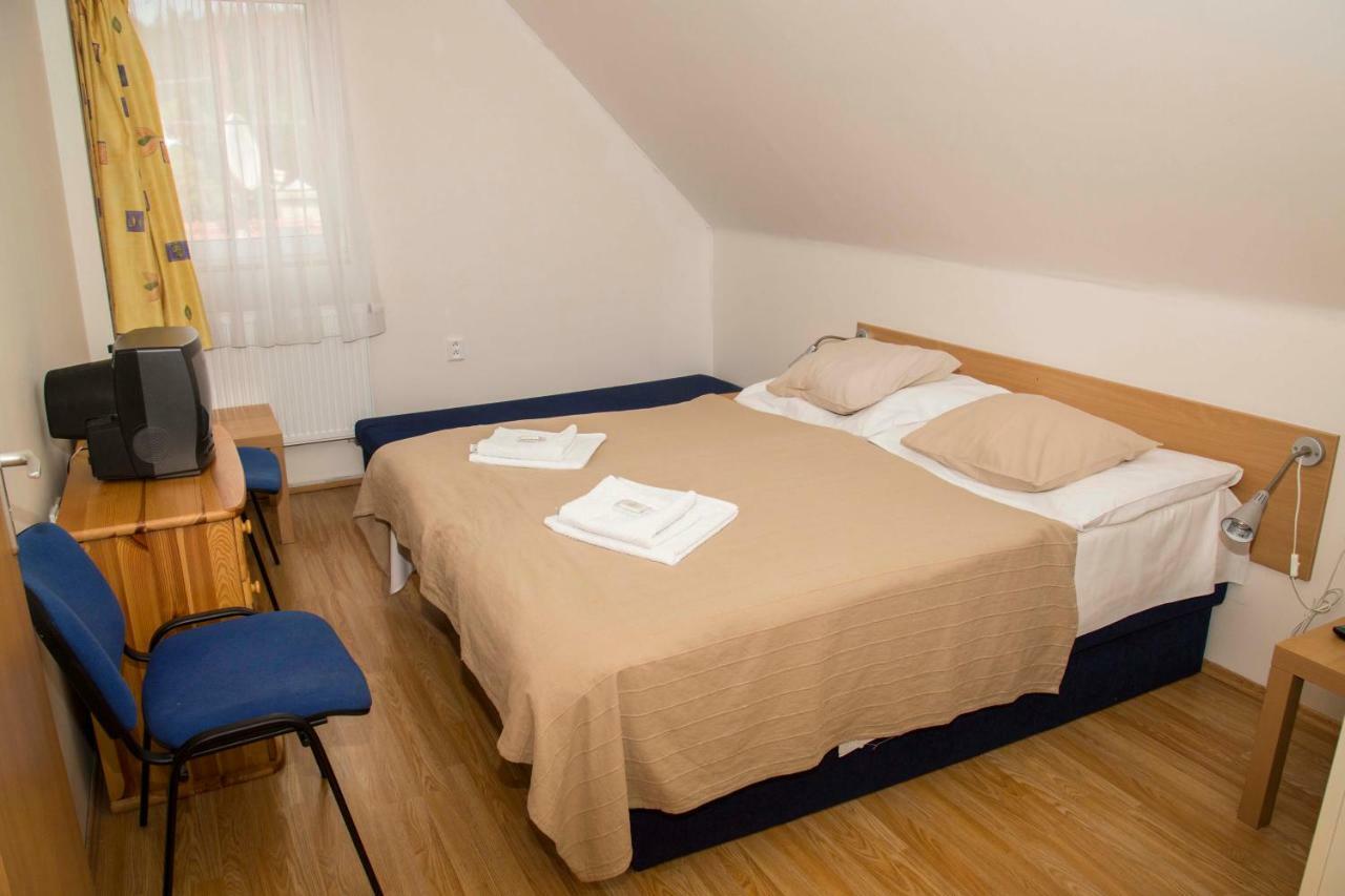 Hotel U Lip Trojanovice Frenštát pod Radhoštěm エクステリア 写真