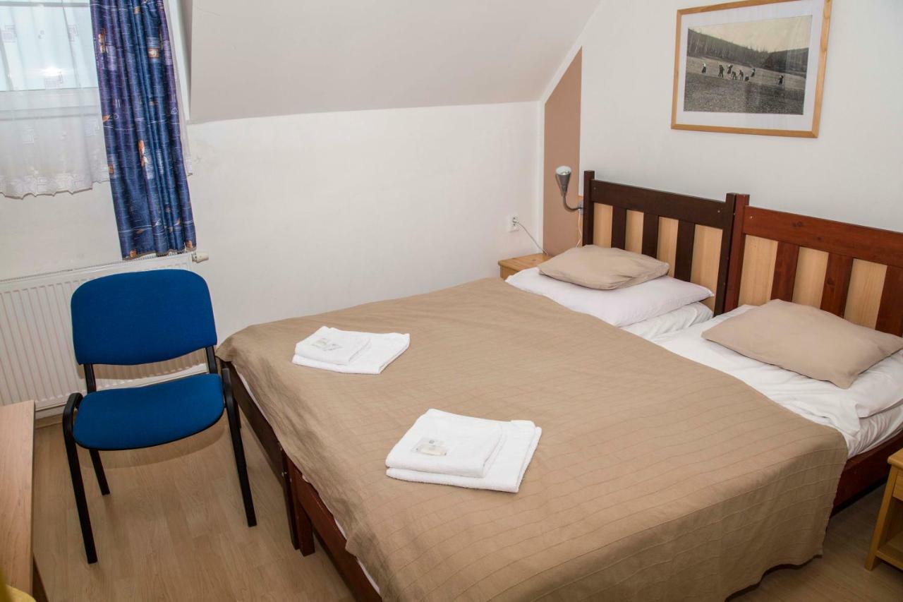 Hotel U Lip Trojanovice Frenštát pod Radhoštěm エクステリア 写真